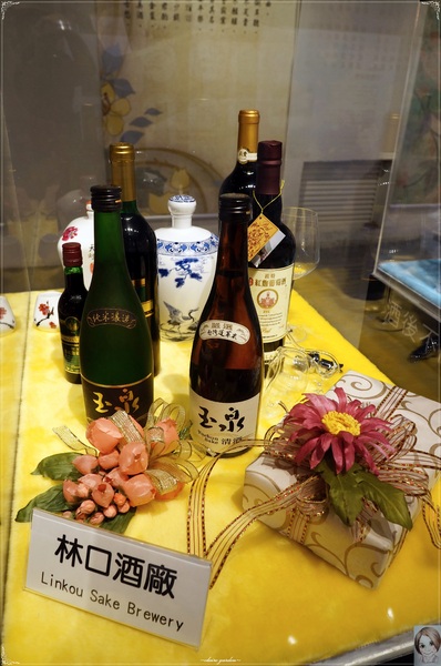 台中文化創意產業園區：[台中追五月天小旅行]台中 酒文化館~讓人大飽眼福的酒國之姿
