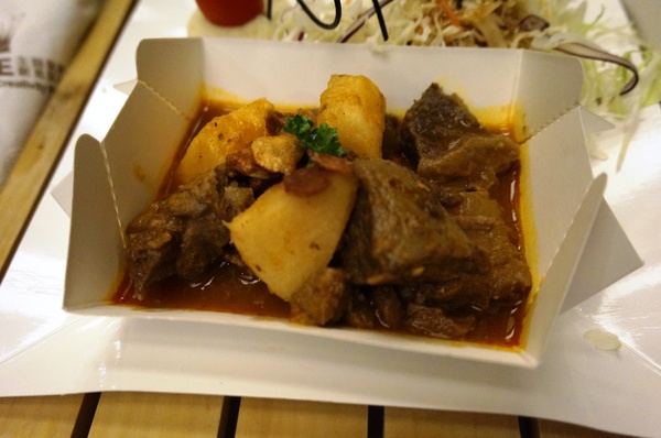 紙箱王創意園區 大坑店：台中大坑- 紙箱王 :  被紙箱包圍的世界! ~用餐分享~