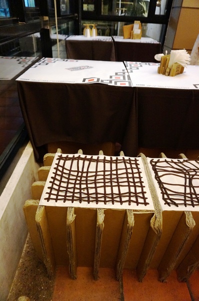 紙箱王創意園區 大坑店：台中大坑- 紙箱王 :  被紙箱包圍的世界! ~用餐分享~