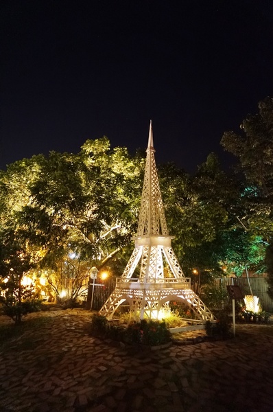 紙箱王創意園區 大坑店：台中大坑- 紙箱王 :  被紙箱包圍的世界! ~用餐分享~