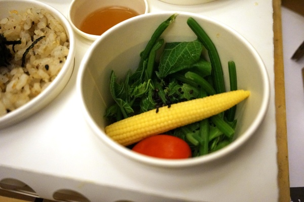 紙箱王創意園區 大坑店：台中大坑- 紙箱王 :  被紙箱包圍的世界! ~用餐分享~