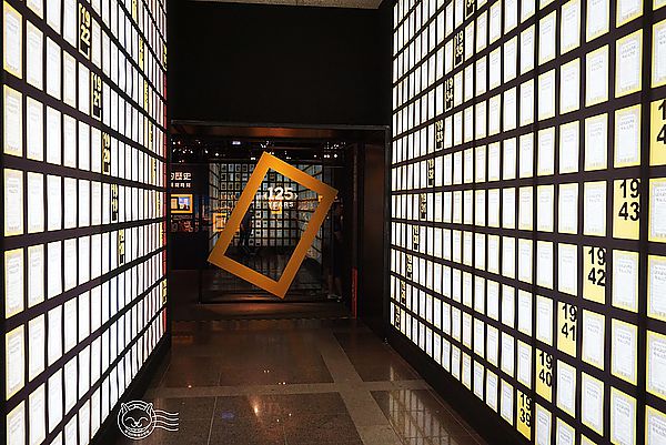 國家地理125年經典影像大展(台中場)：※ 國家地理125年經典影像大展 ※【星羽愛玩樂-台中】是影像也是冒險者/攝影者生平的紀錄，豐富內容讓人感動千萬不可錯過~
