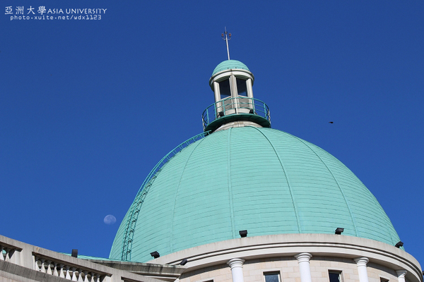 亞洲大學(ASIA UNIVERSITY)：晴空☼萬里無雲＆希臘羅馬式建築好壯觀好美✪亞洲大學✪偶像劇-親愛的，我愛上別人了~場景拍拍走~102.08.25