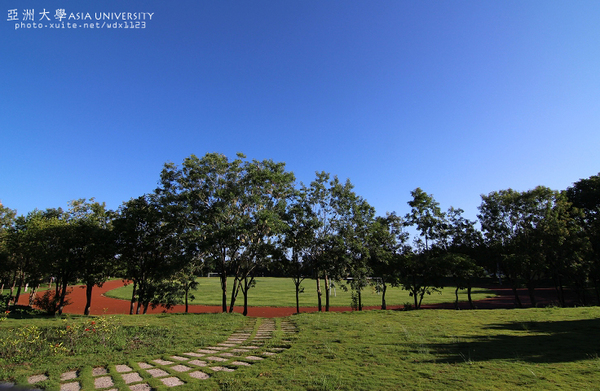 亞洲大學(ASIA UNIVERSITY)：晴空☼萬里無雲＆希臘羅馬式建築好壯觀好美✪亞洲大學✪偶像劇-親愛的，我愛上別人了~場景拍拍走~102.08.25