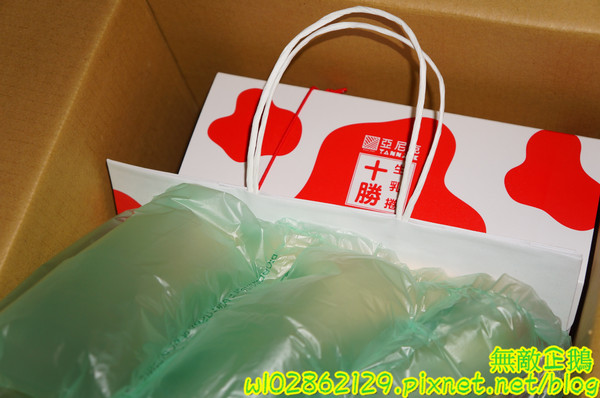 亞尼克菓子工房：【宅配】生乳捲x檸檬派..手作的美味~《亞尼克菓子工房》