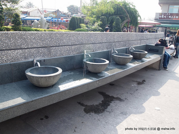 紫南宮：【景點】南投竹山-紫南宮 : 有錢沒錢,求個發財金好過年？! 七星級廁所與求金前後不為人知的祕密？