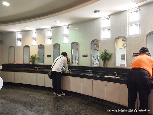 紫南宮：【景點】南投竹山-紫南宮 : 有錢沒錢,求個發財金好過年？! 七星級廁所與求金前後不為人知的祕密？