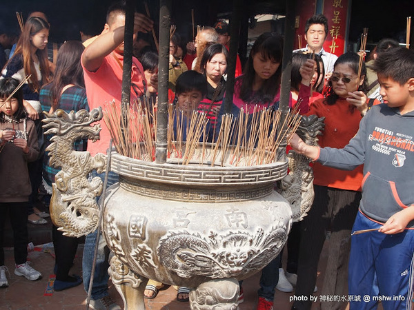 紫南宮：【景點】南投竹山-紫南宮 : 有錢沒錢,求個發財金好過年？! 七星級廁所與求金前後不為人知的祕密？