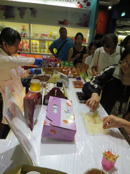 台灣麻糬主題館:麻糬呷免驚&人山人海的【南投台灣麻糬主題館】