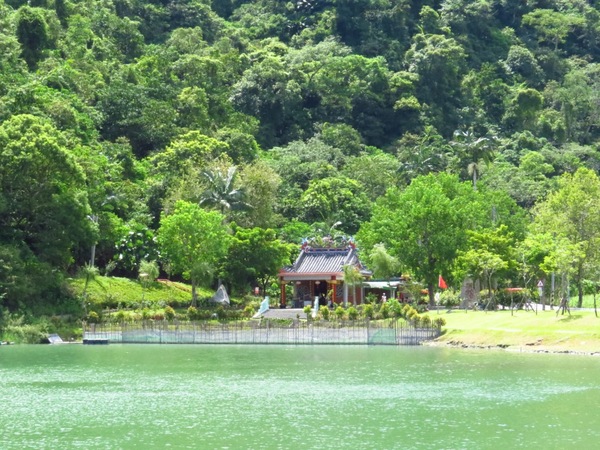 梅花湖：彷彿置身世外桃源的仙境【宜蘭/梅花湖】