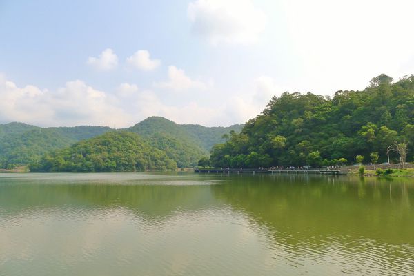 龍潭湖：宜蘭-讓人身心靈放鬆龍潭湖.悠閒走走去~