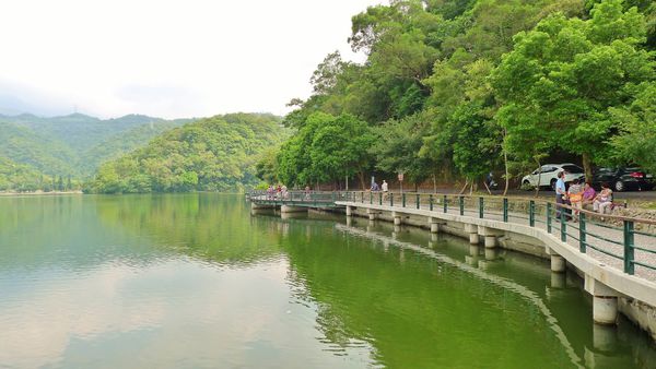 龍潭湖：宜蘭-讓人身心靈放鬆龍潭湖.悠閒走走去~
