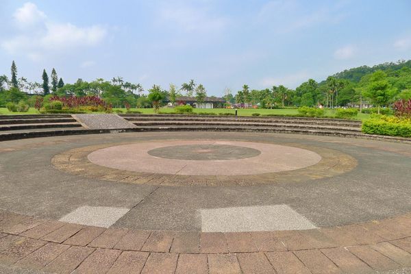 龍潭湖：宜蘭-讓人身心靈放鬆龍潭湖.悠閒走走去~