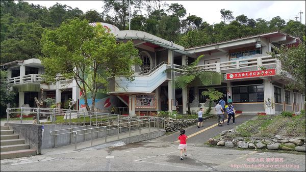 宜蘭 寒溪吊橋寒溪國小 11.jpg