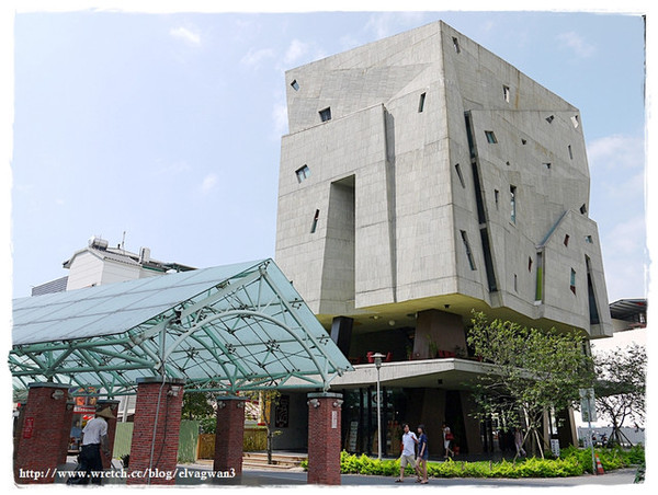 湯圍溝礁溪溫泉公園(WuanChuanGo Park)：[宜蘭‧礁溪] 湯圍溝溫泉公園 --- 溫泉魚咬咬初體驗，擺脫厚重腳皮，迎接光滑的腳ㄚ兒吧 ~