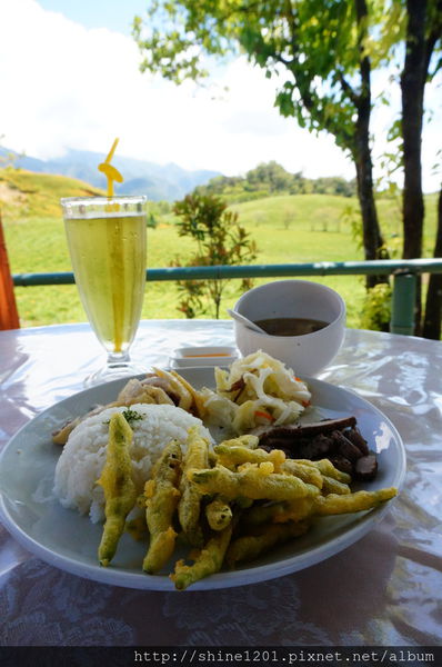 六十石山美食- 鐵掌櫃茶舍金針花風味套餐