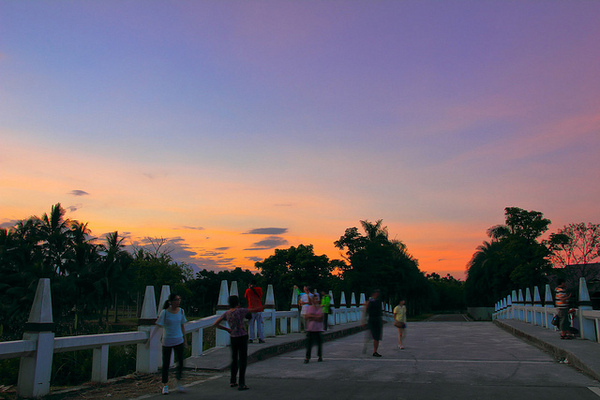 雲山水生態農莊：[遊記]【花蓮壽豐鄉】雲山水生態農莊。 絕美夢幻湖反霞光美景