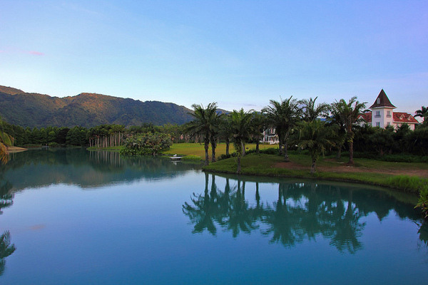 雲山水生態農莊：[遊記]【花蓮壽豐鄉】雲山水生態農莊。 絕美夢幻湖反霞光美景
