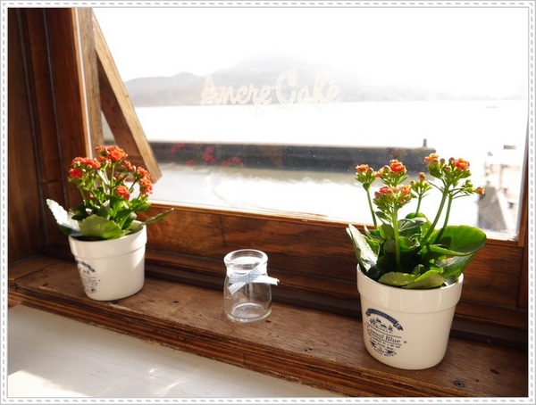 Ancre Cafe安克黑咖啡：【淡水】Ancre café 安克黑咖啡－當甜甜圈烙上了船錨圖案，沒想到好看又好吃呀！