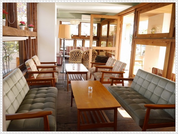 Ancre Cafe安克黑咖啡：【淡水】Ancre café 安克黑咖啡－當甜甜圈烙上了船錨圖案，沒想到好看又好吃呀！