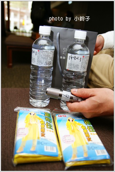 白楊步道：「白楊步道」七彩水簾洞尋找美猴王!!