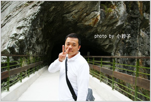 白楊步道：「白楊步道」七彩水簾洞尋找美猴王!!