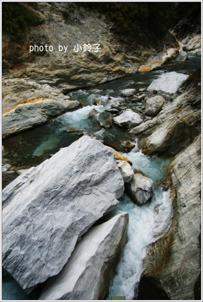 白楊步道：「白楊步道」七彩水簾洞尋找美猴王!!