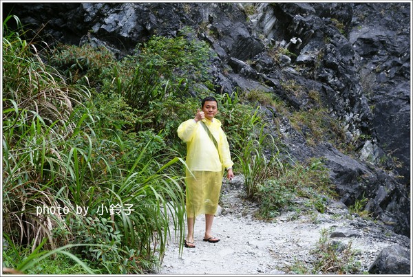 白楊步道：「白楊步道」七彩水簾洞尋找美猴王!!