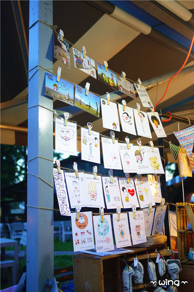 鐵花村：［台東］也有藍曬圖【誠品台東故事館】藍曬廣場。【鐡花村】音樂聚落‧慢市集熱氣球彩繪嘉年華