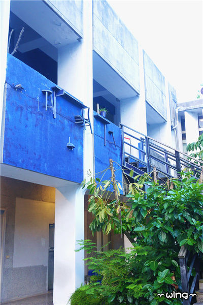 鐵花村：［台東］也有藍曬圖【誠品台東故事館】藍曬廣場。【鐡花村】音樂聚落‧慢市集熱氣球彩繪嘉年華