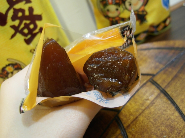 蕃薯伯楊記家傳地瓜酥:【團購/台東超夯伴手禮】傳承五十年載!蕃薯伯(楊記家傳地瓜酥) 地瓜酥&芋頭酥&地瓜蜜