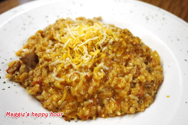 Aniki Burger：【Aniki阿尼基美式餐廳】平價美式料理。漢堡。早午餐。義大利麵。燉飯