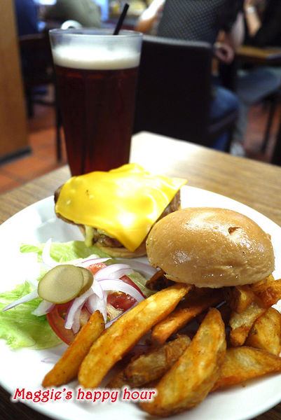 Aniki Burger：【Aniki阿尼基美式餐廳】平價美式料理。漢堡。早午餐。義大利麵。燉飯