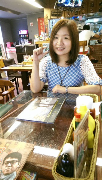 Aniki Burger：【Aniki阿尼基美式餐廳】平價美式料理。漢堡。早午餐。義大利麵。燉飯