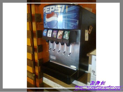 Feed Me美式餐廳:(高雄楠梓區)Feed Me美式餐廳