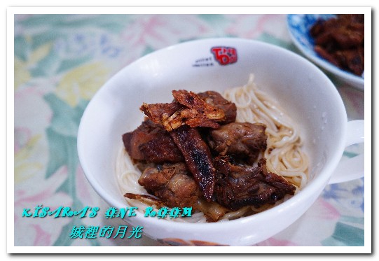 城裡的月光:高雄土雞料理.在家就能夠品嘗的三杯雞雙饗好味──城裡的月光