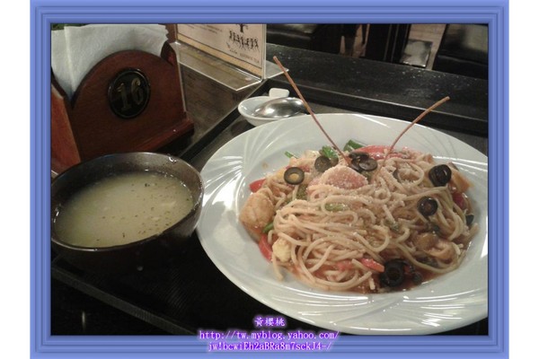 艾妮塔養生素食(新光三越左營店):(高雄左營區)艾妮塔養生素食/新光三越左營店~二訪