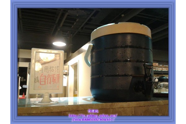 艾妮塔養生素食(新光三越左營店):(高雄左營區)艾妮塔養生素食/新光三越左營店~二訪