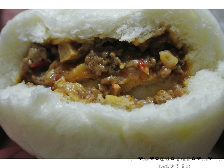 犒吆包:【食記-團購】oO。高雄 旗津渡船頭 犒吆包 高雄包子饅頭團購 有看過把麻婆豆腐和起士牛肉包進包子裡嘛?!沒有就遜了~。o○。