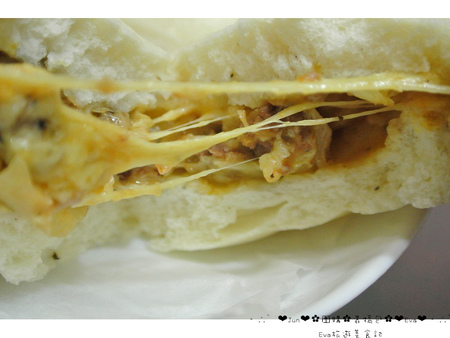 犒吆包:【食記-團購】oO。高雄 旗津渡船頭 犒吆包 高雄包子饅頭團購 有看過把麻婆豆腐和起士牛肉包進包子裡嘛?!沒有就遜了~。o○。