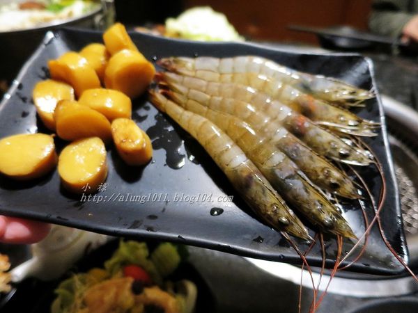 七輪燒肉本舖(巨蛋店)：融合日韓料理風格     ..七輪燒肉本舖(巨蛋店)