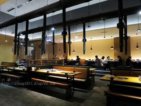 七輪燒肉本舖(巨蛋店)：融合日韓料理風格     ..七輪燒肉本舖(巨蛋店)