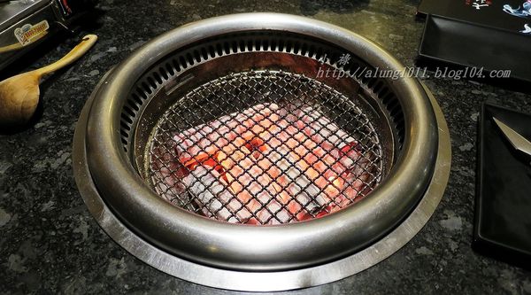 七輪燒肉本舖(巨蛋店)：融合日韓料理風格     ..七輪燒肉本舖(巨蛋店)