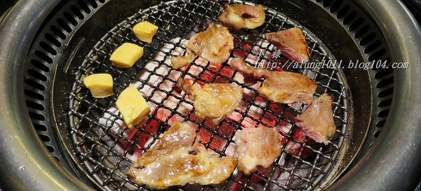 七輪燒肉本舖(巨蛋店)：融合日韓料理風格     ..七輪燒肉本舖(巨蛋店)
