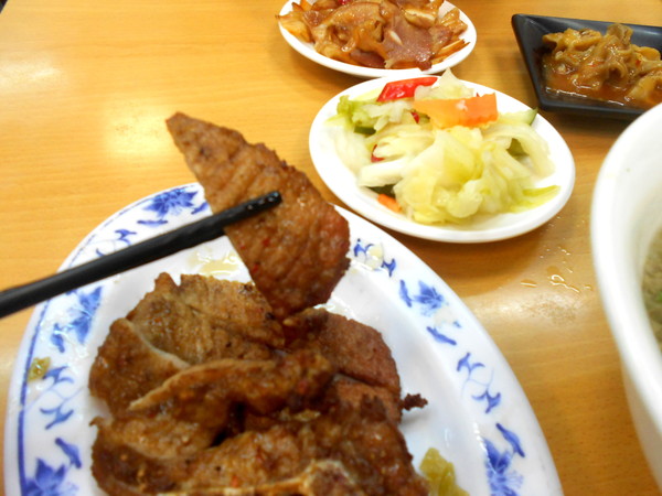 羅師傅麵食館(本店):羅師傅麵食館-西子灣店