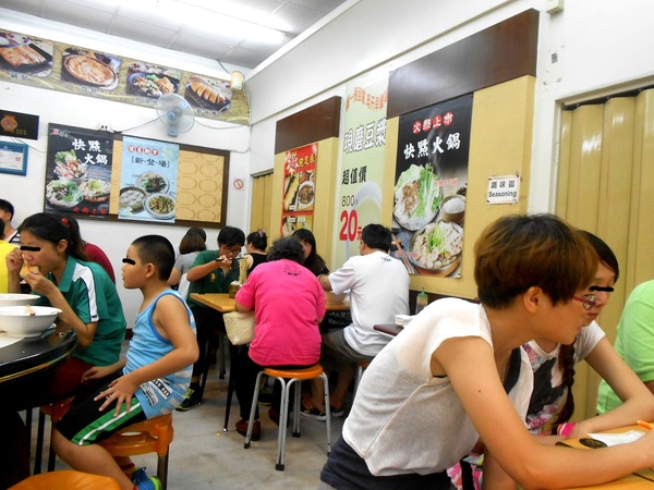 羅師傅麵食館(本店):羅師傅麵食館-西子灣店