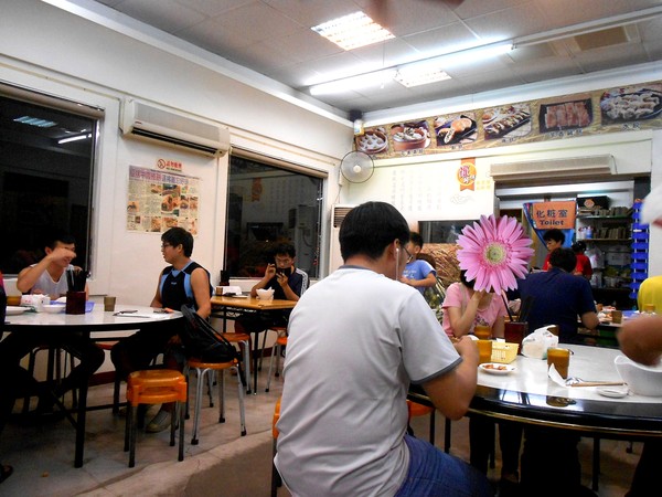 羅師傅麵食館(本店):羅師傅麵食館-西子灣店