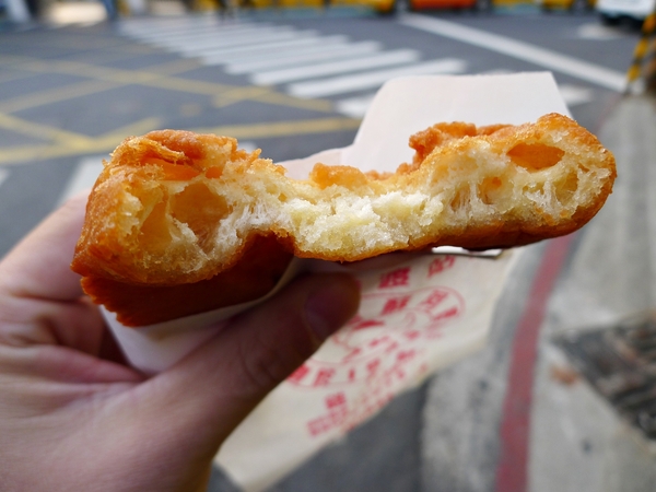 蘇阿嬤雞蛋酥:【高雄】蘇阿嬤雞蛋酥.鼓山渡輪站美食.桑尼受不了美食