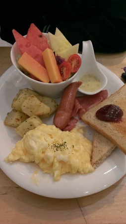 10334411_782521521766588_8653487754860245294_n