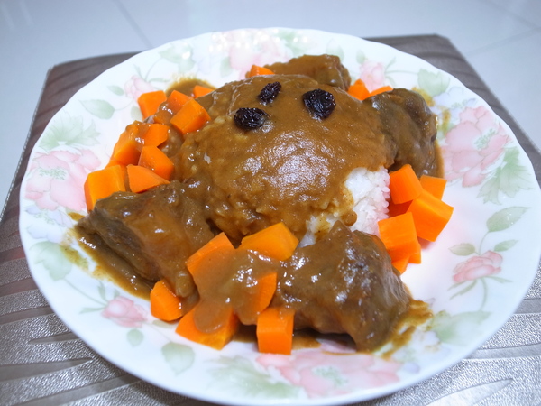 咖哩巨匠：＜宅配＞咖哩巨匠．小魔女咖哩調理包